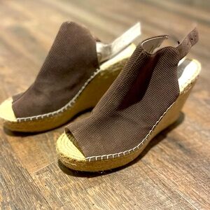 Kenneth Cole Wedge Heels - NWOT